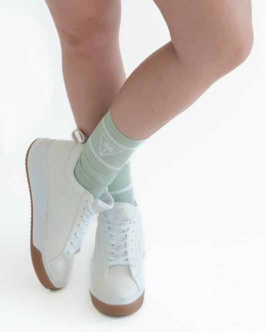 calcetines-unisex-lightgreen-senlima-modelo-chica