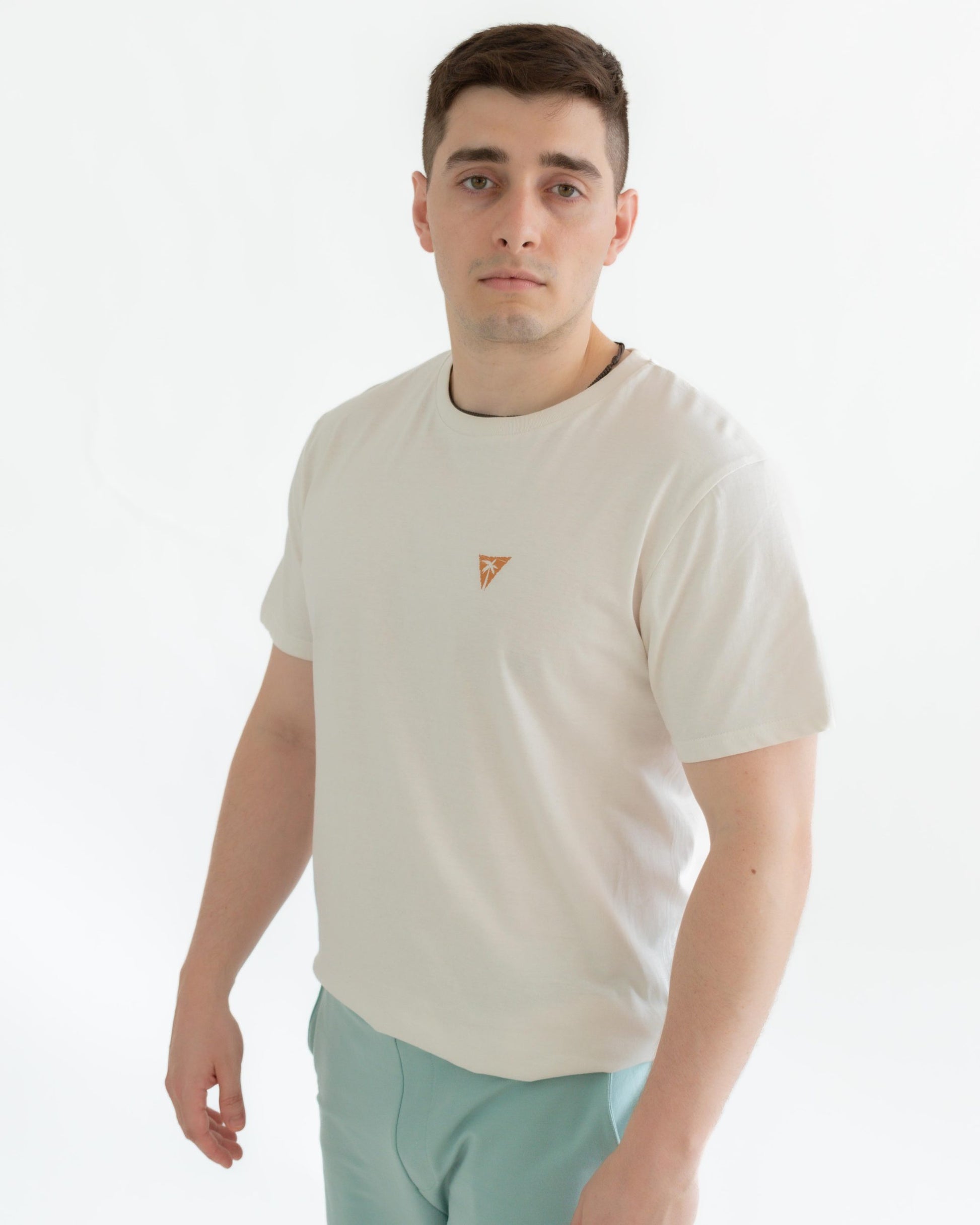 camiseta-unisex-manga-corta-logo