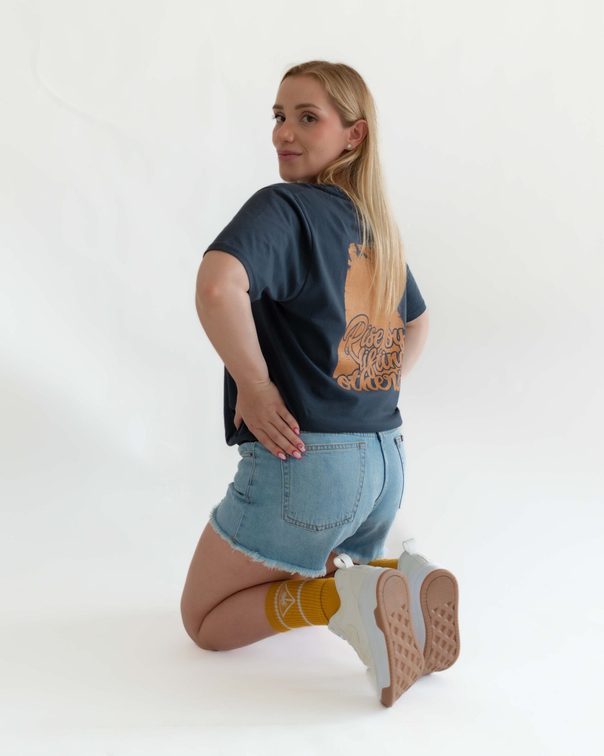 camiseta-unisex-espejo-gris-senlima-chica