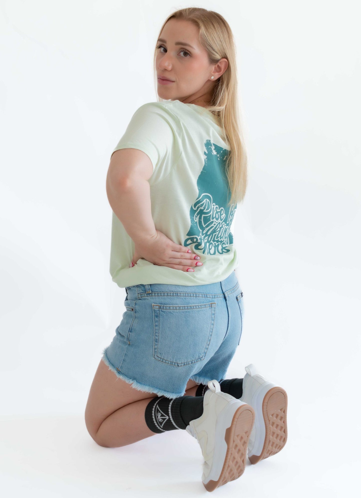 camiseta-unisex-espejo-verde-chica