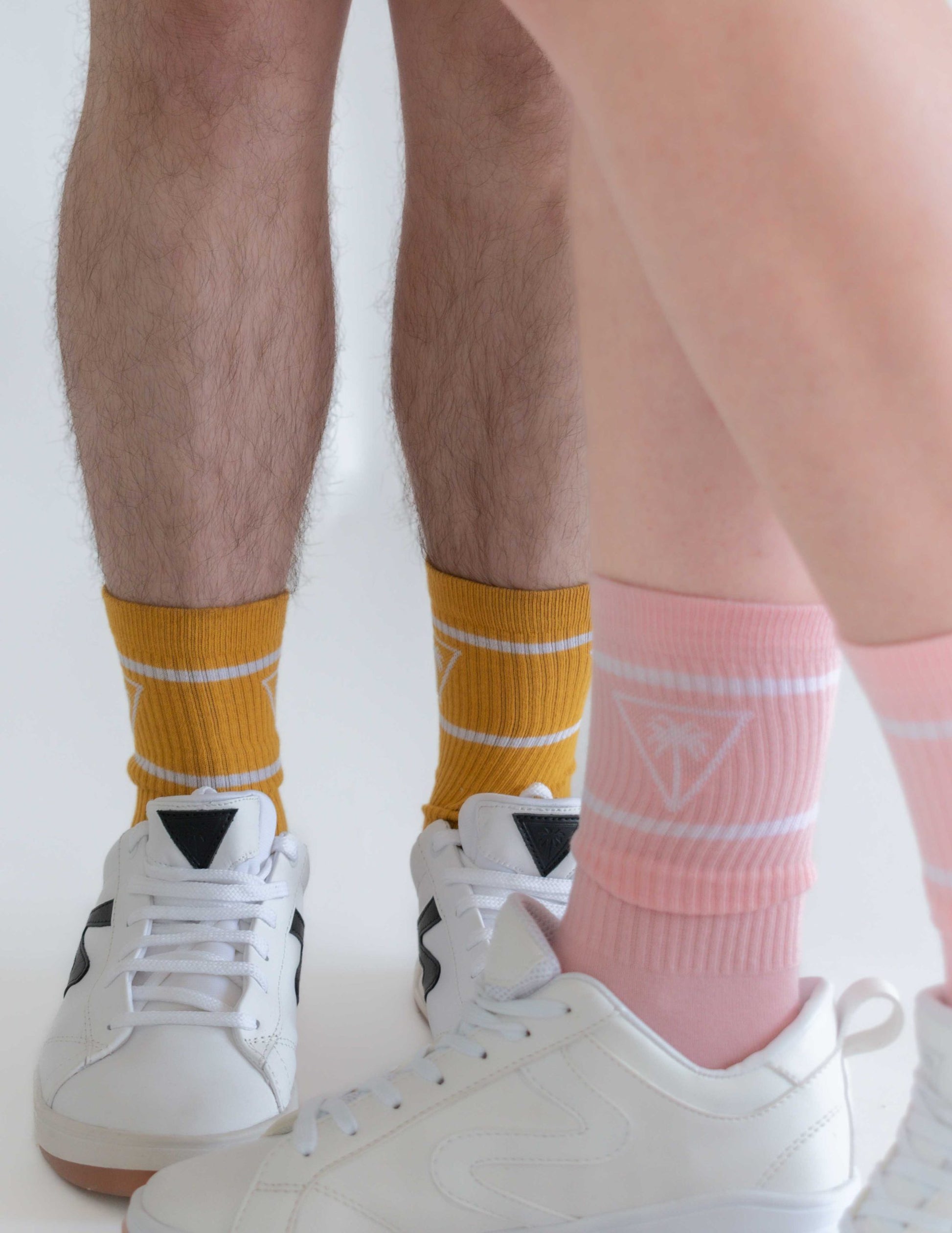 calcetines-unisex-rosa-senlima-amarillo